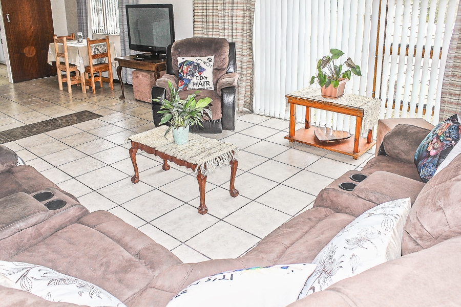3 Bedroom Property for Sale in Bredasdorp Western Cape